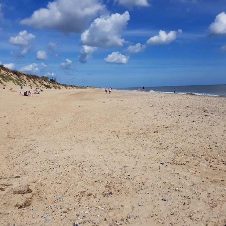 218 - 2 Bed Chalet, Belle Aire, Beach Road, Hemsby, Nr29 מראה חיצוני תמונה